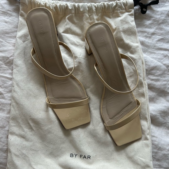 BY FAR Tanya Kraft patent leather heels - Picture 1 of 7